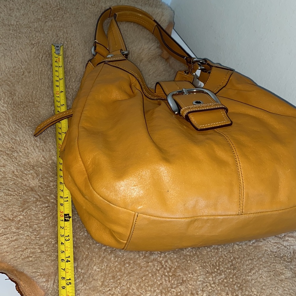COACH YELLOW HONEY MUSTARD LEATHER HOBO BAG WITH SILVER BUCKLE D1069-F15075 - Picture 11 of 16